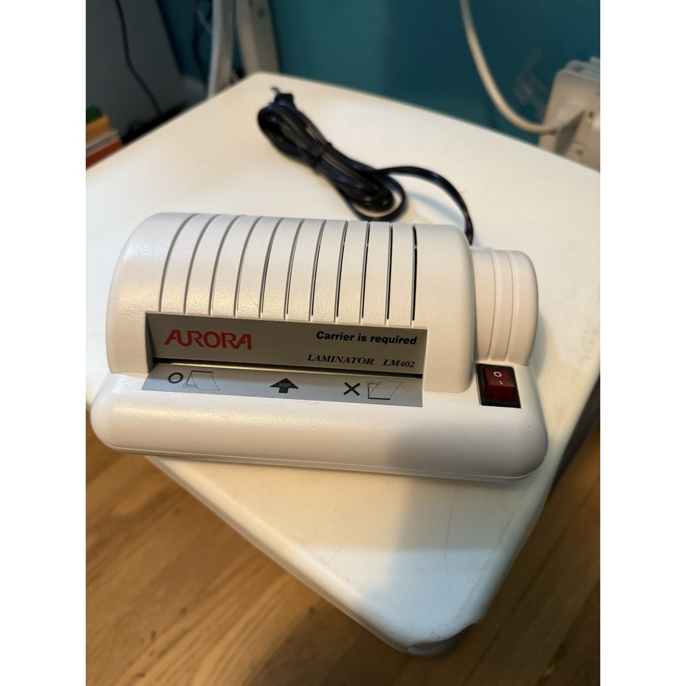 PRE OWNED Aurora Desktop Laminator LM402